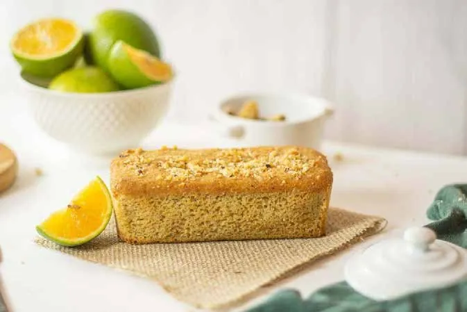 Bolo Laranja com castanhas da Cacau Vanilla, foto do catálogo Food Service 2026